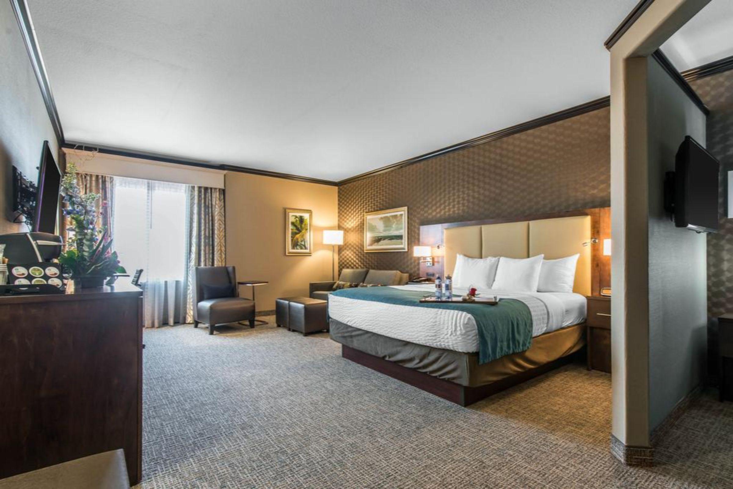 The Heritage Inn & Suites, Ascend Hotel Collection Гарден-Сіті Екстер'єр фото
