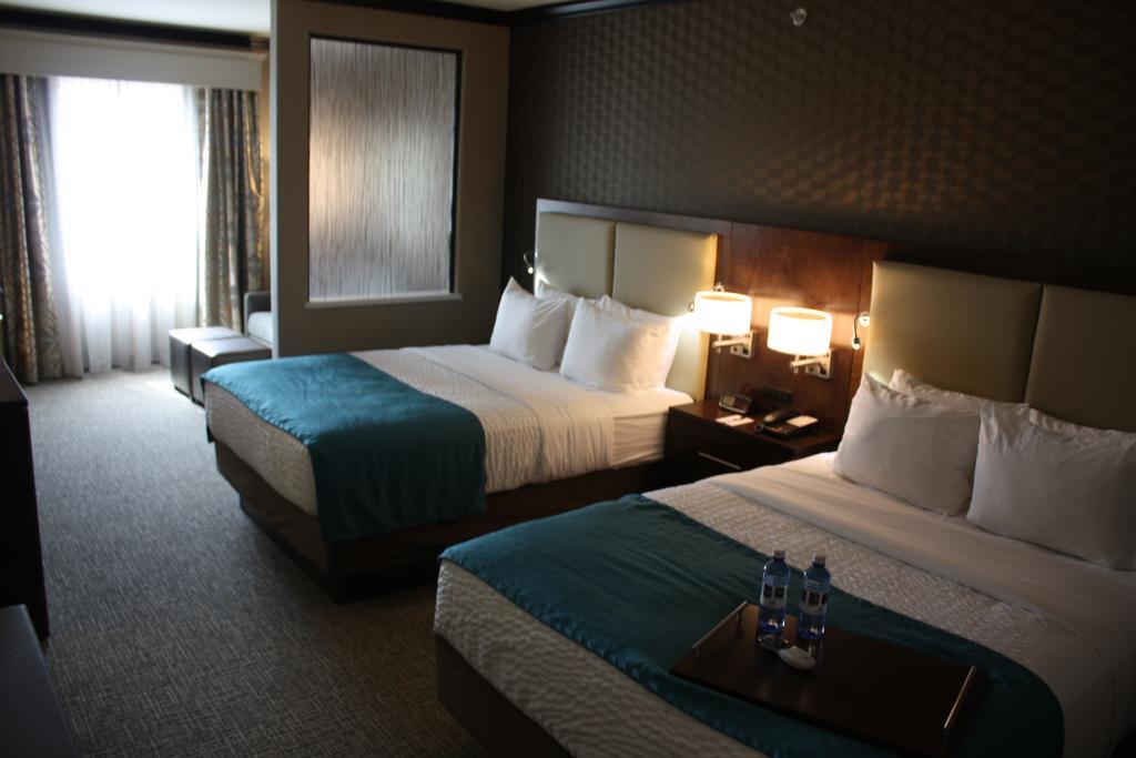 The Heritage Inn & Suites, Ascend Hotel Collection Гарден-Сіті Екстер'єр фото